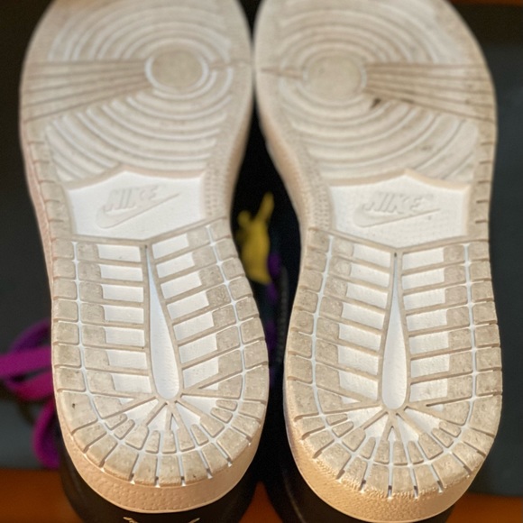 Air Jordan 1 Retro Hi Sz 4.5 Obsidin/White/Purple - Picture 3 of 3